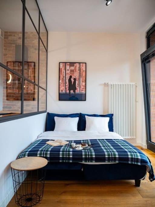 Chic Apartment In Historic Koneser Area Warsaw Exterior photo